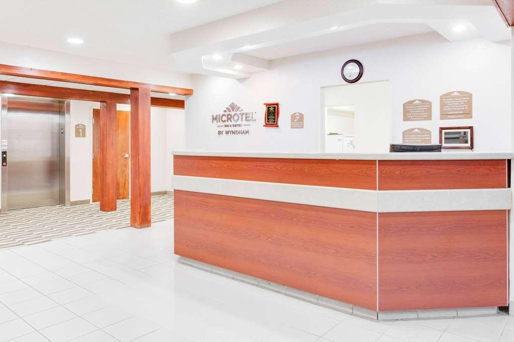 Microtel Inn & Suites By Wyndham Olean Interior photo